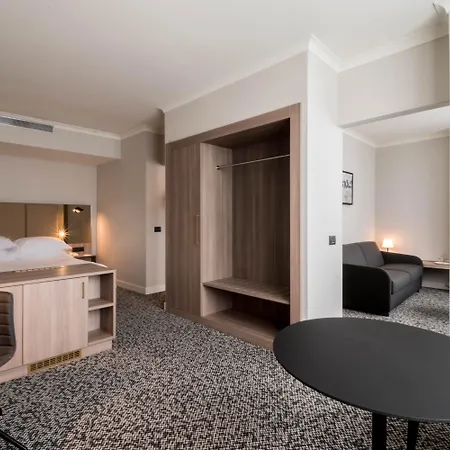 Crowne Plaza Milan Linate By Ihg Hotel San Donato Milanese