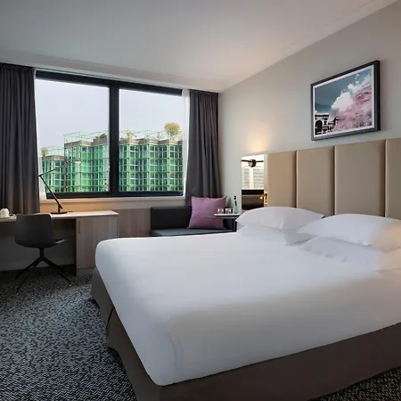 Hotel Crowne Plaza Milan Linate By Ihg 4*