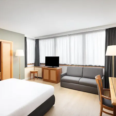 Hotel Crowne Plaza Milan Linate By Ihg 4*