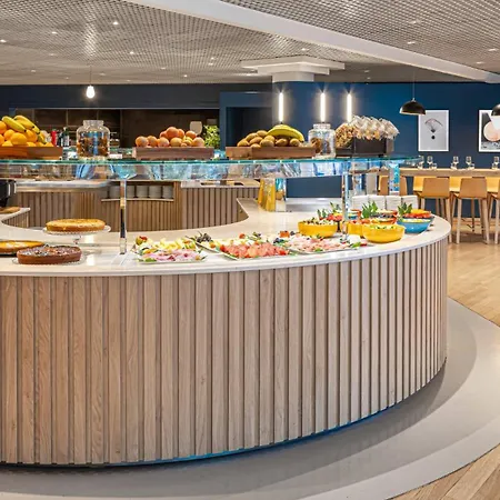 Hotel Crowne Plaza Milan Linate By Ihg 4*