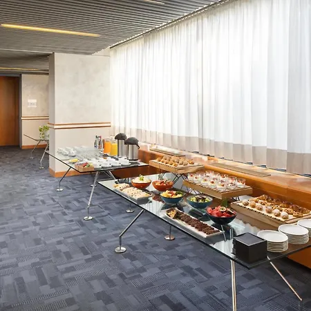 Crowne Plaza Milan Linate By Ihg Hotel 4*