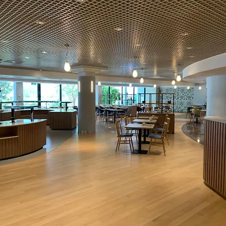 Crowne Plaza Milan Linate By Ihg Hotel 4*